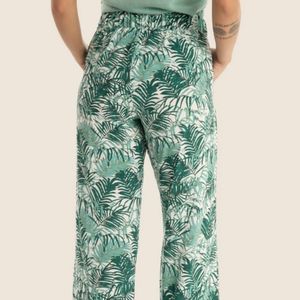💰3/$30Pattern leaf Pants